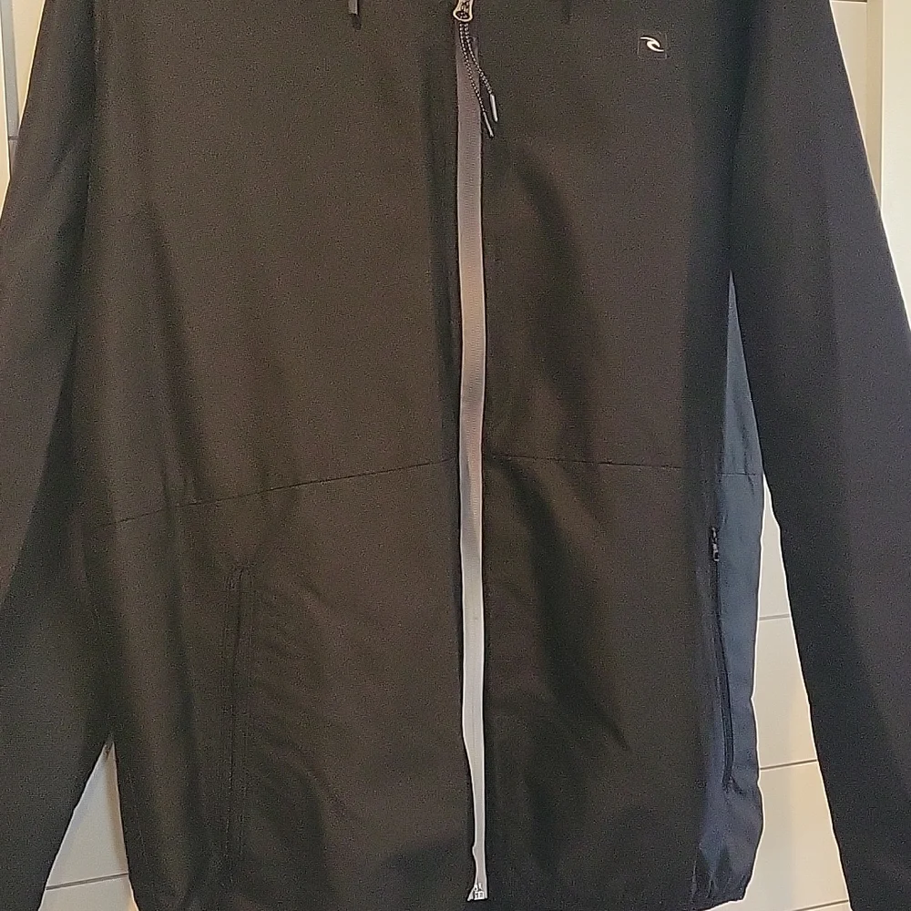 Jacket - Picture 1 of 5